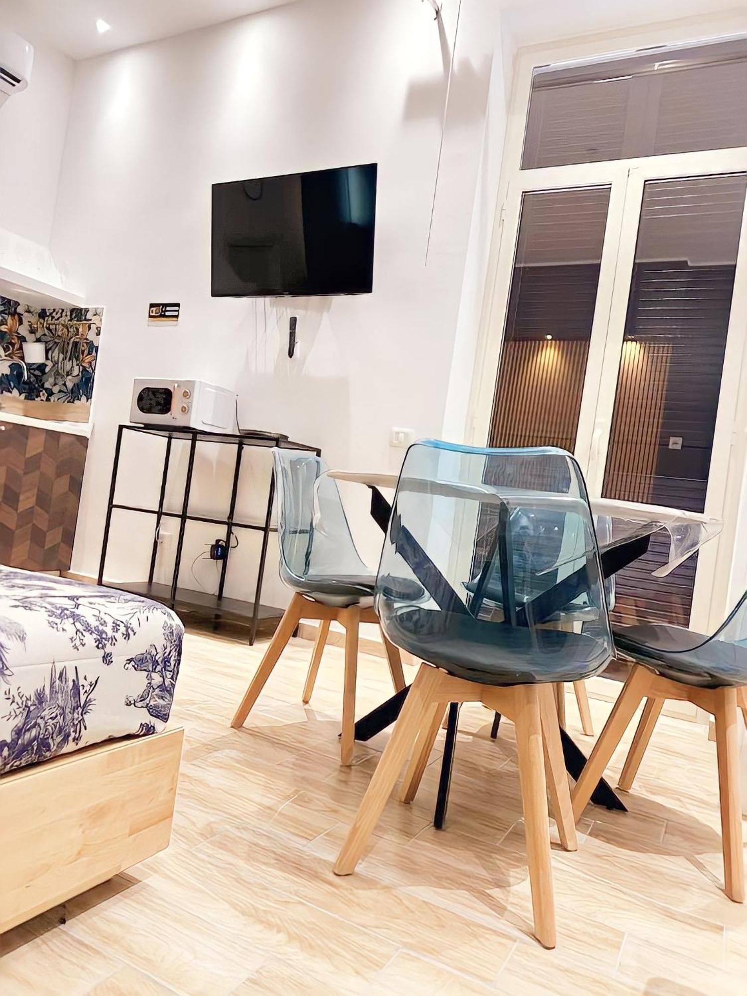 City Focus Apartment2 Napoli ภายนอก รูปภาพ